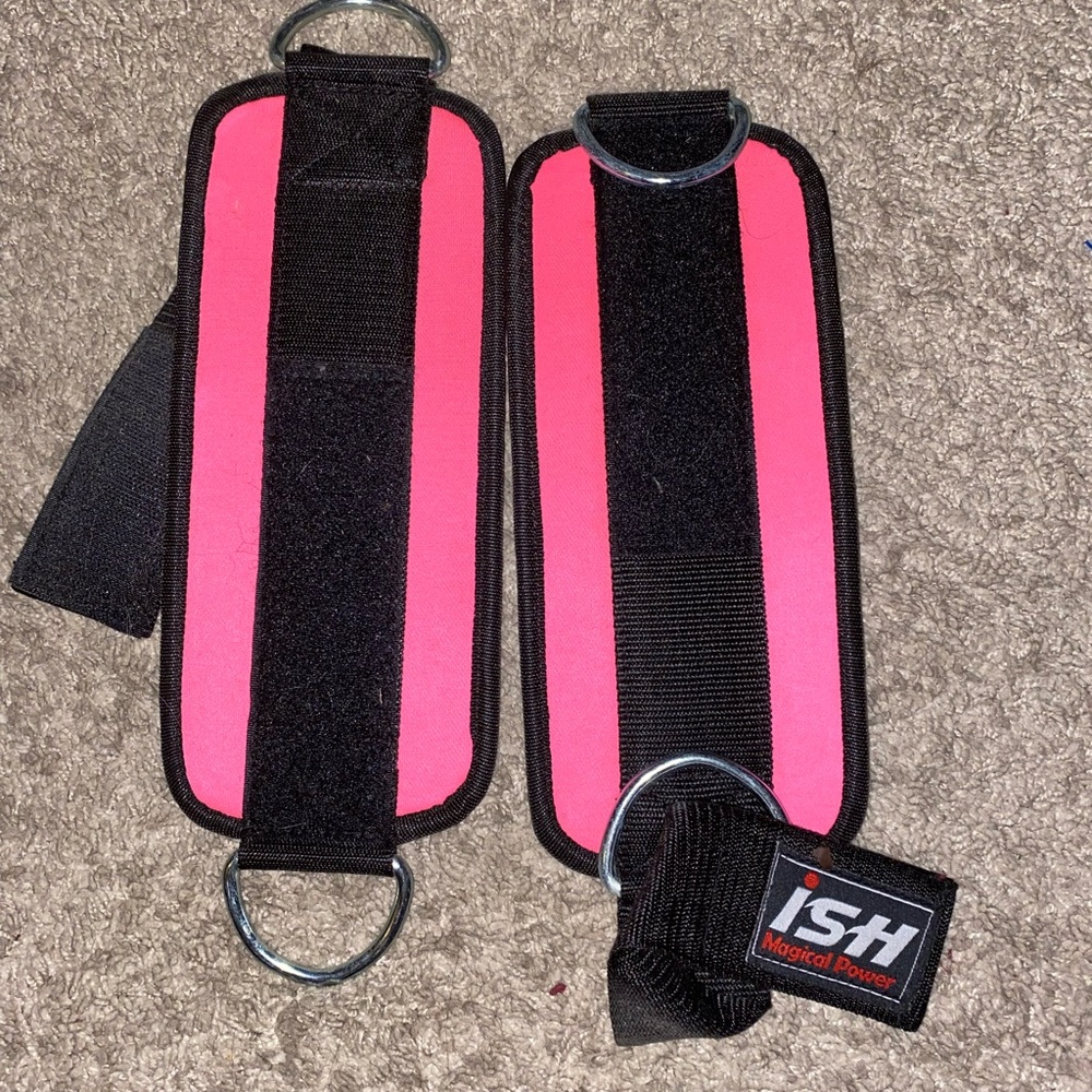 Ankle straps for cable machine